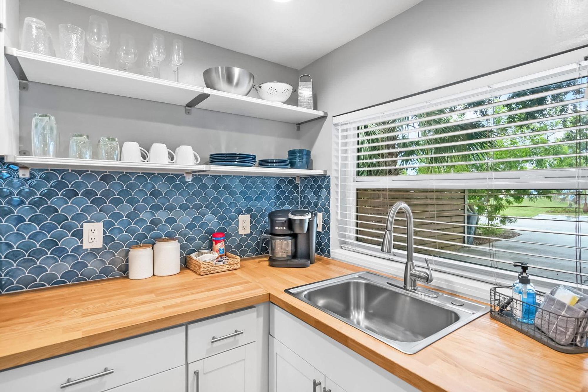 Coral Cottage, Stylish Studio Suite On Canal, Walkable To Beach, Private Parking St. Augustine Exterior photo